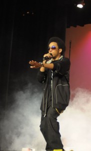 tru-ace-on-stage